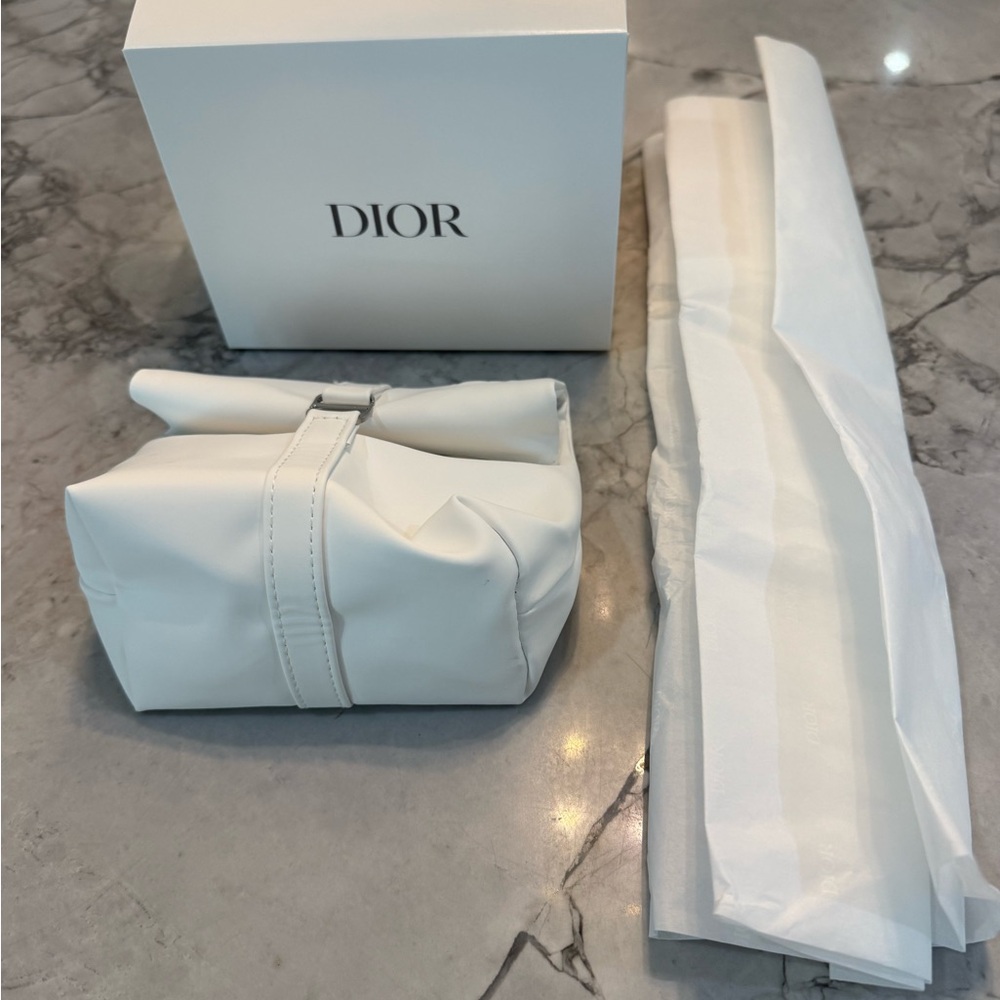Dior White “Leather” Roll up Pouch w Dior Tissue & Dior Box NEW